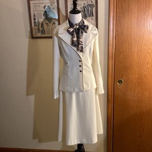 Strait Lane 2 piece Ivory ladies suit dress size vintage 16